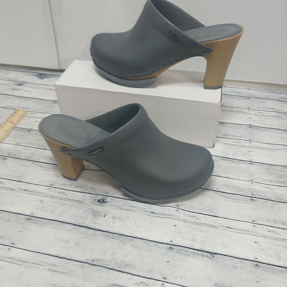 NoSoX PEPPER Mule Clog Heel, Womens SZ 10 Gray. Condition is Pre-owned. - Picture 2 of 10